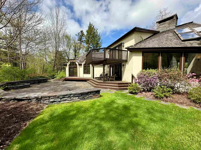 $1,100,000 | 16 Springhill Road, West Dover, VT 05356