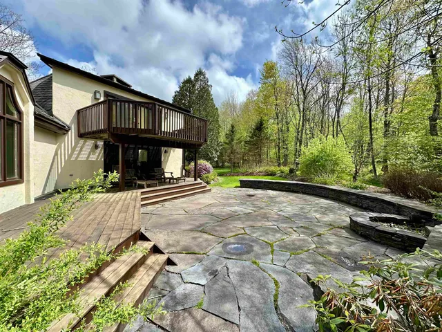$1,100,000 | 16 Springhill Road, West Dover, VT 05356