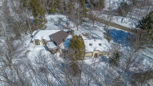 $1,100,000 | 16 Springhill Road, West Dover, VT 05356