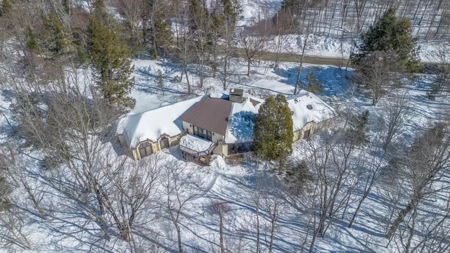 $1,100,000 | 16 Springhill Road, West Dover, VT 05356