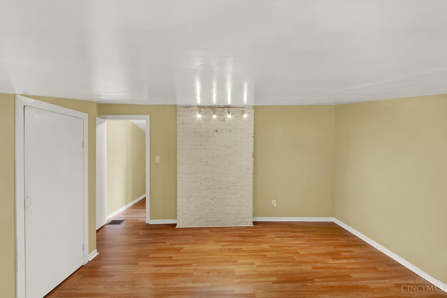 2208 Ravine Street Cincinnati, OH 45219 - Photo 40 of 53
