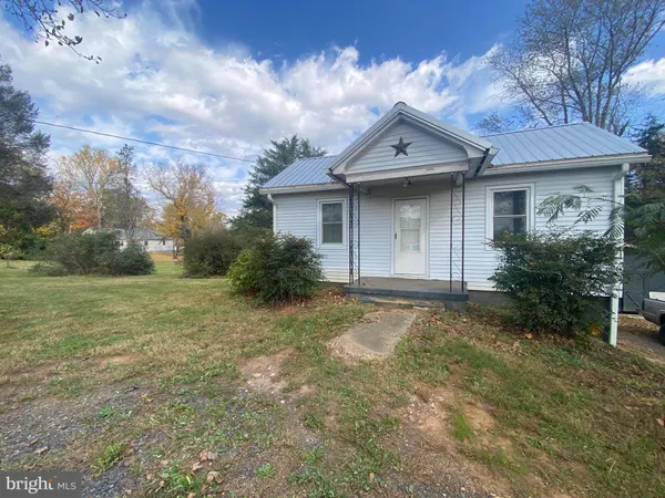 $1,450 | 1601 North Seminole Trail, Madison, VA 22727