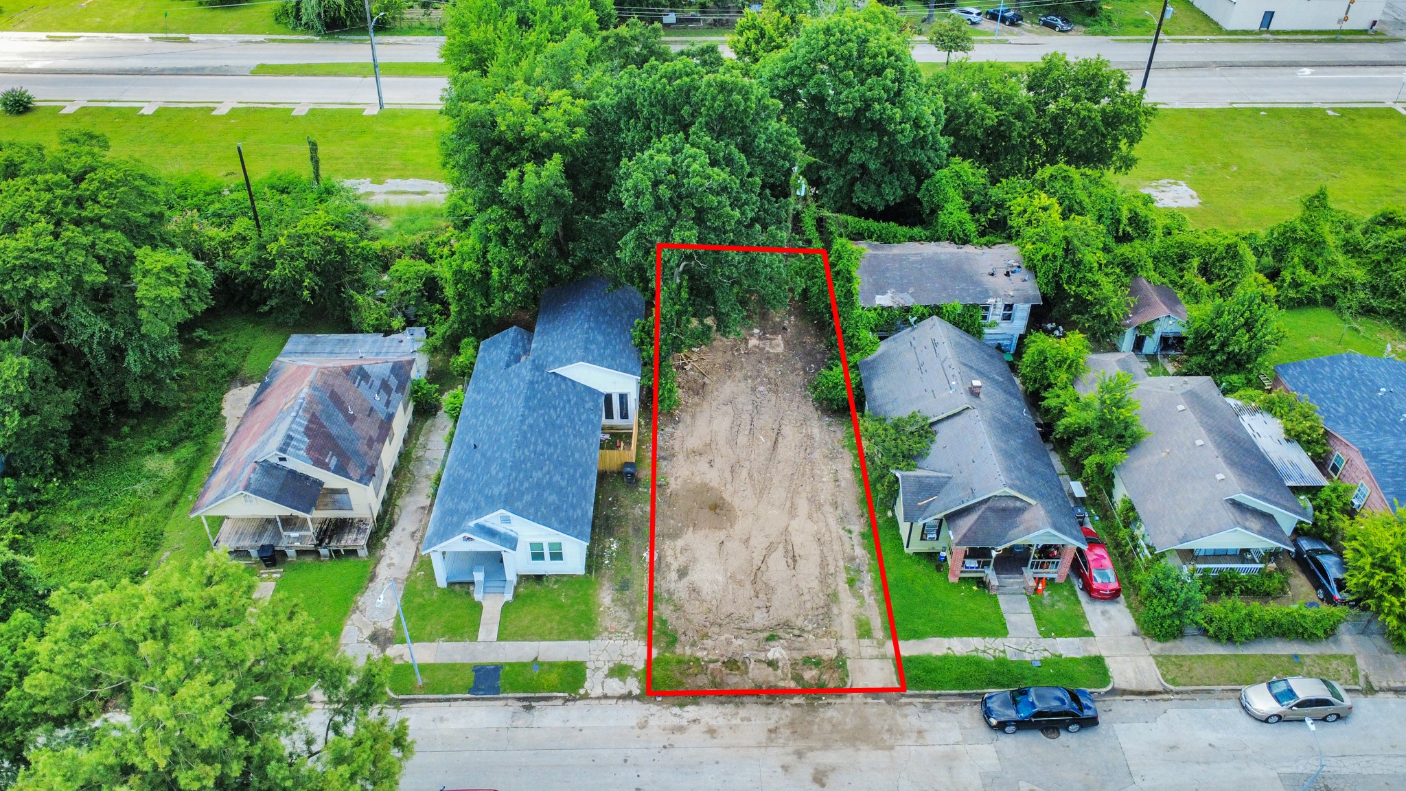 2828 Winbern Street Houston, TX 77004 - Photo 5 of 11 an aerial view of a house