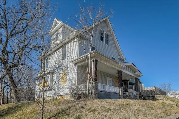 $170,000 | 318 North 10th Street, Kansas City, KS 66102