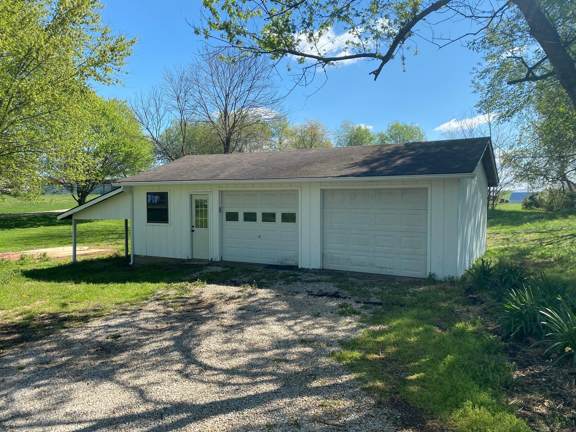 160 Payne Road Ekron, KY 40117 - Photo 2 of 34 IMG_5511