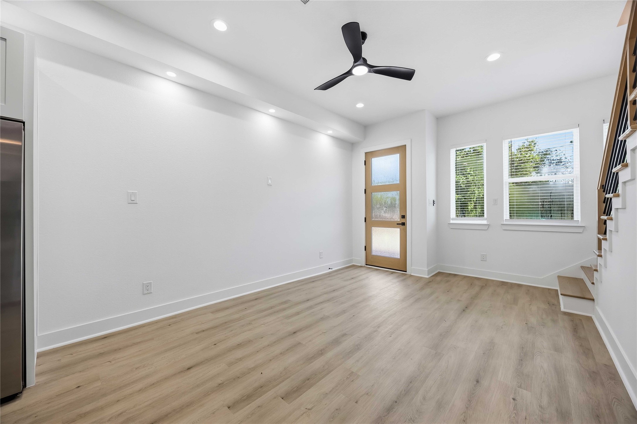 7932 Boy Street, Unit A Houston, TX 77028 - Photo 4 of 24 Gallery Image 4
