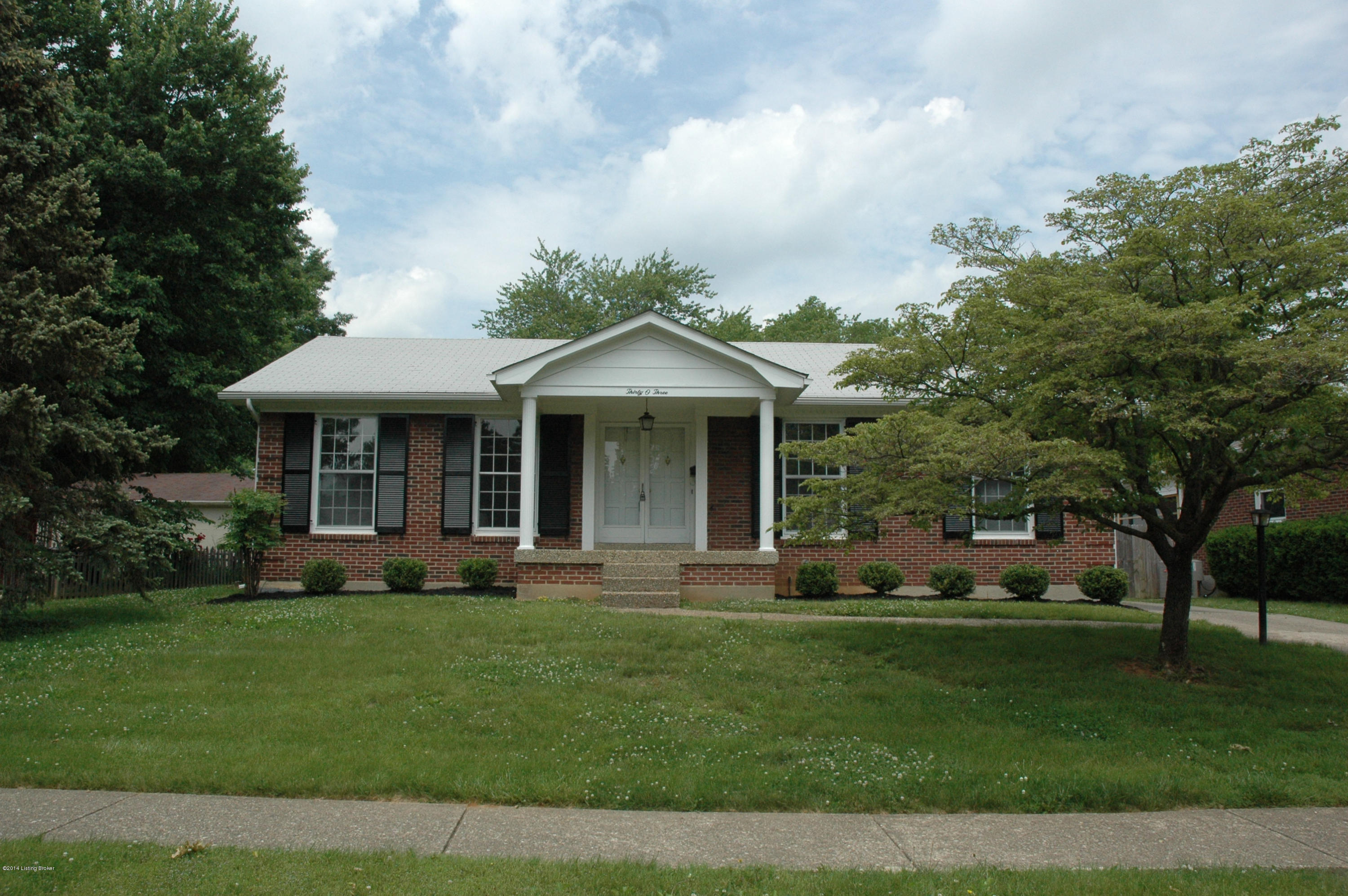 3003 Lexham Road Louisville, KY 40220 - Photo 2 of 39 Front