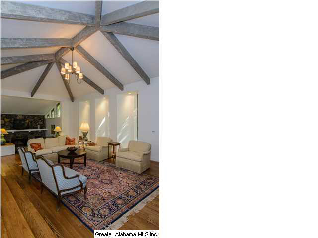 3668 Brookwood Road Birmingham, AL 35213 - Photo 3 of 32