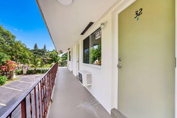 $1,700 | 60 Northwest 79th Street, Unit 32, Miami, FL 33150