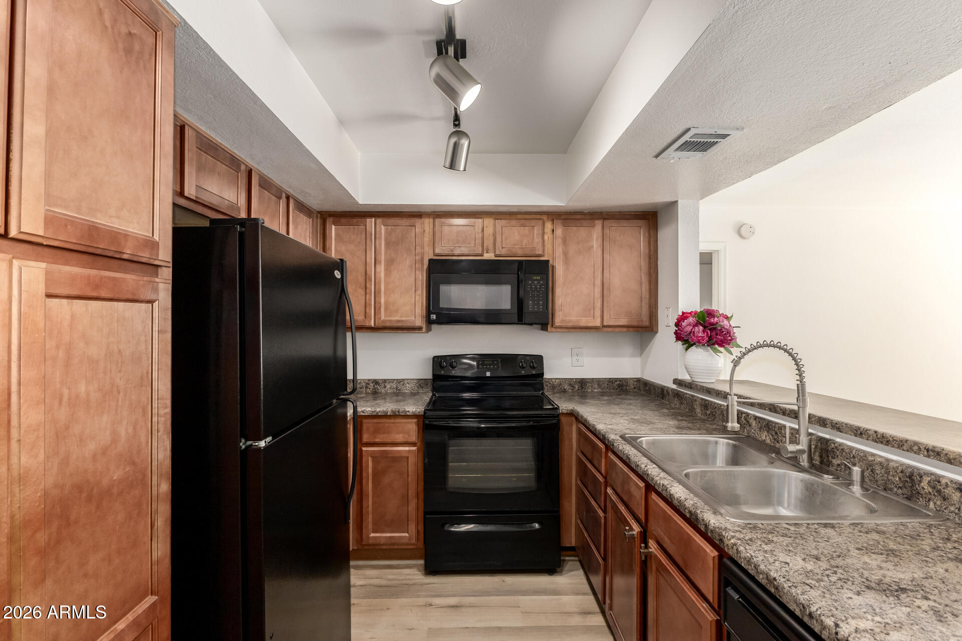 1331 West Baseline Road, Unit 110 Mesa, AZ 85202 - Photo 9 of 33 13-Baseline