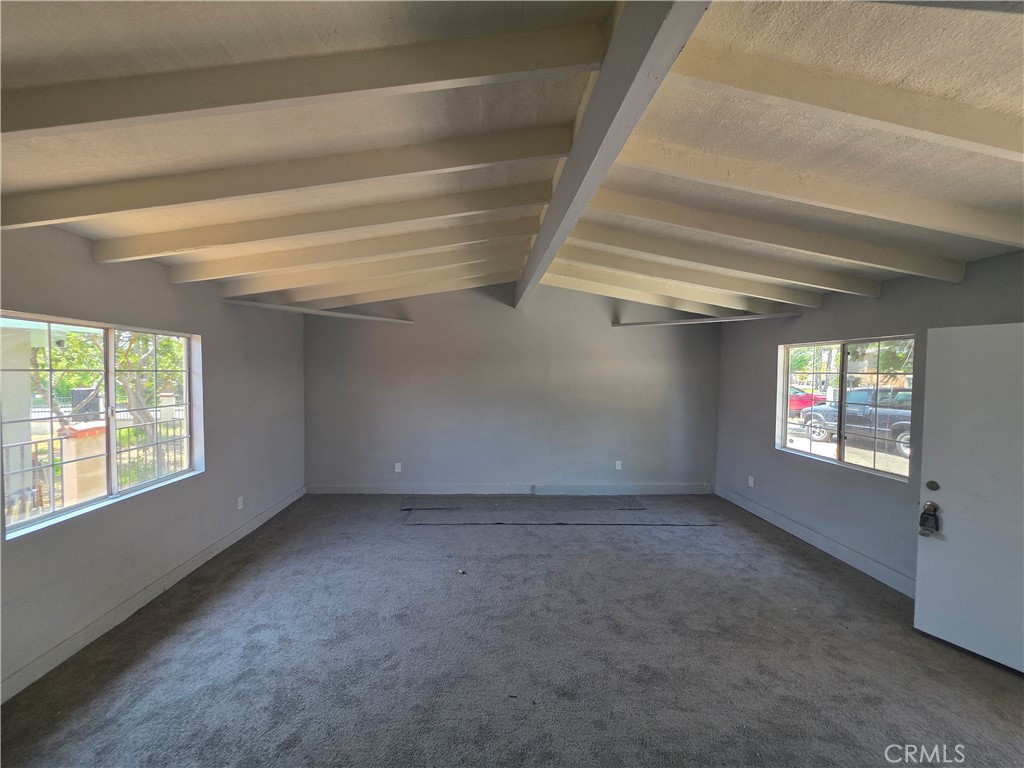 5801 Walter Street Riverside, CA 92504 - Photo 22 of 33 20 X 20 PERMITTED ROOM .. ADU ???