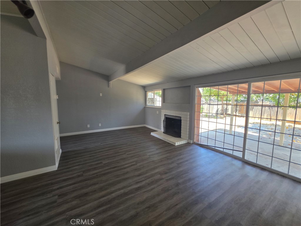 5801 Walter Street Riverside, CA 92504 - Photo 4 of 33