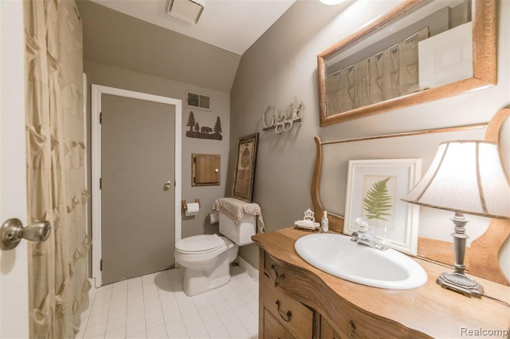 2926 Curtis Road Leonard, MI 48367 - Photo 19 of 28 Gallery Image 19