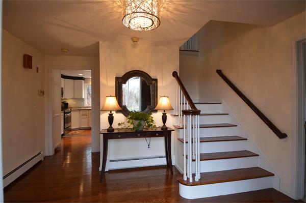 7 Walnut Hill Road Millis, MA 02054 - Photo 3 of 30 Gallery Image 3