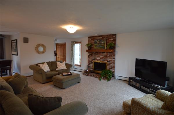 7 Walnut Hill Road Millis, MA 02054 - Photo 5 of 30 Gallery Image 5