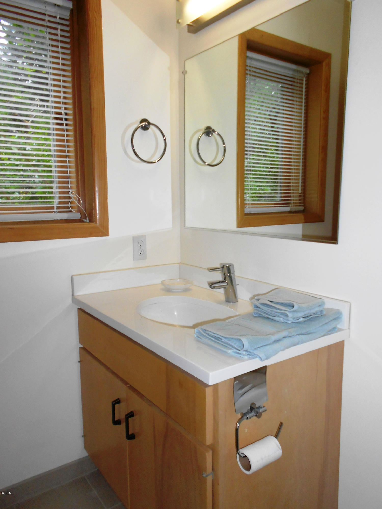 6 Ridge Crest Road Gleneden Beach, OR 97388 - Photo 23 of 40 Interior