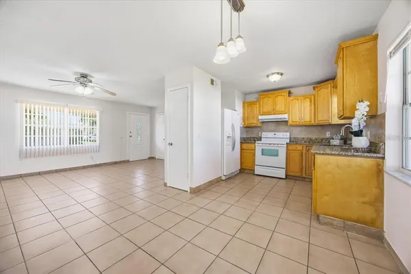 $3,230 | 5681 Tulip Avenue, Orlando, FL 32839