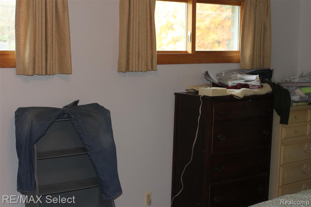 4396 Elms Road Flushing, MI 48433 - Photo 8 of 13