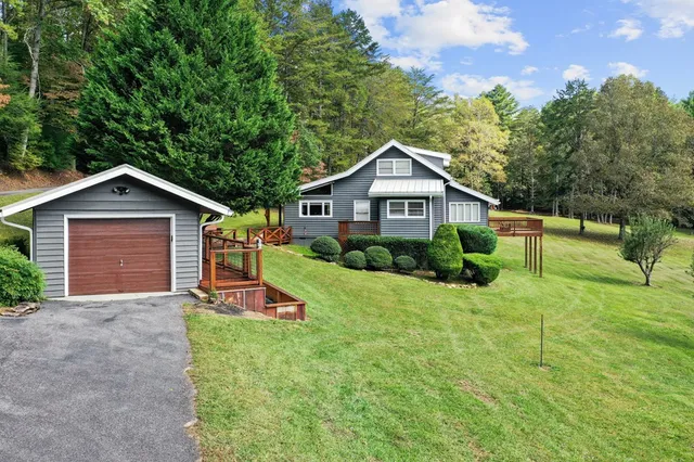 a view of a storage & utility room