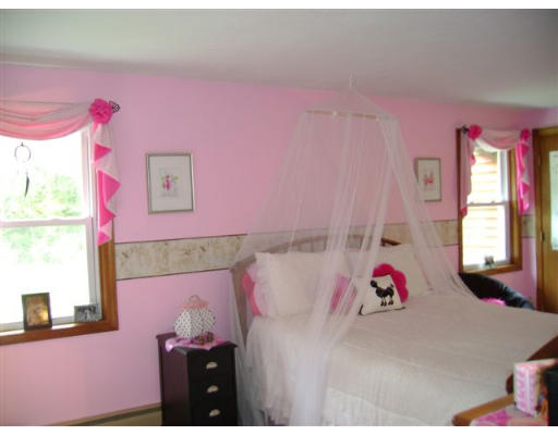 82 Wheeler Road Princeton, MA 01541 - Photo 14 of 25 a bedroom with a bed and a dresser