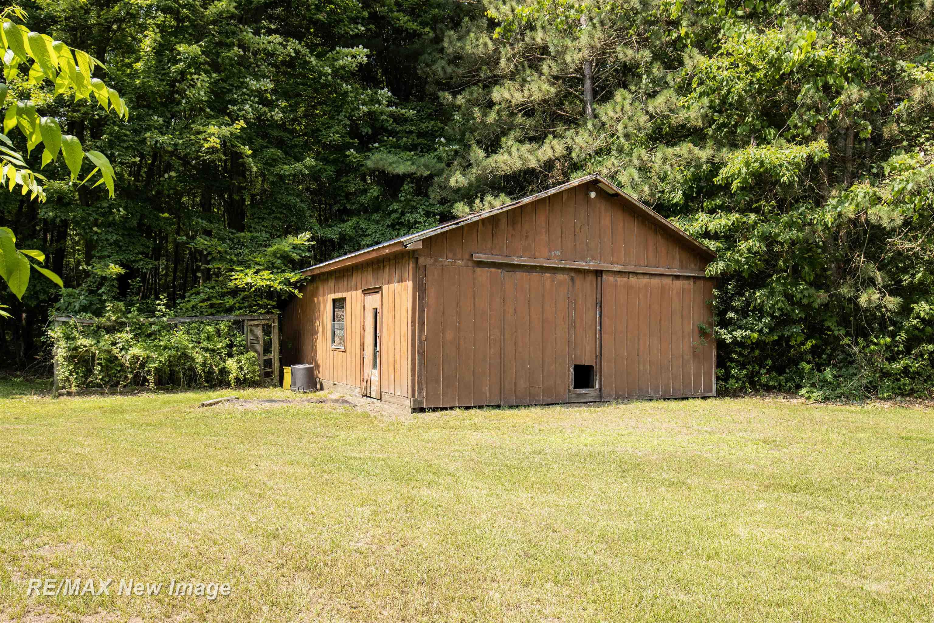 12232 Raucholz Road Chesaning, MI 48616 - Photo 16 of 17