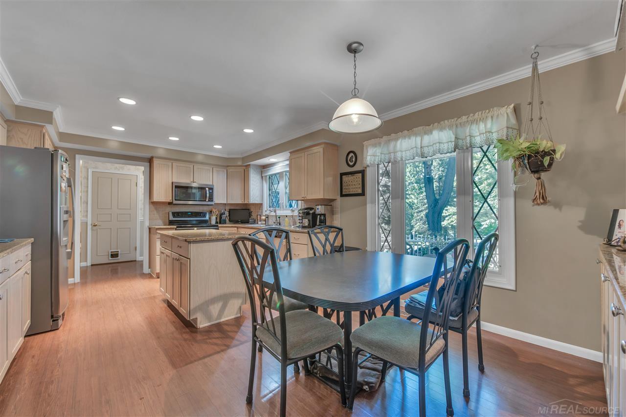 785 Letts Road Oakland, MI 48363 - Photo 17 of 55 50017359-16.JPG