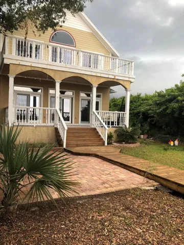 $4,500 | 1405 South Riverside Drive, Edgewater, FL 32132