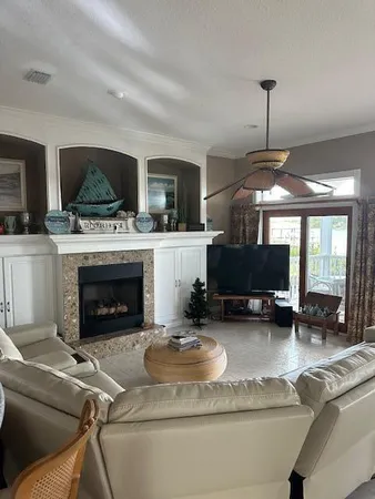 $4,500 | 1405 South Riverside Drive, Edgewater, FL 32132