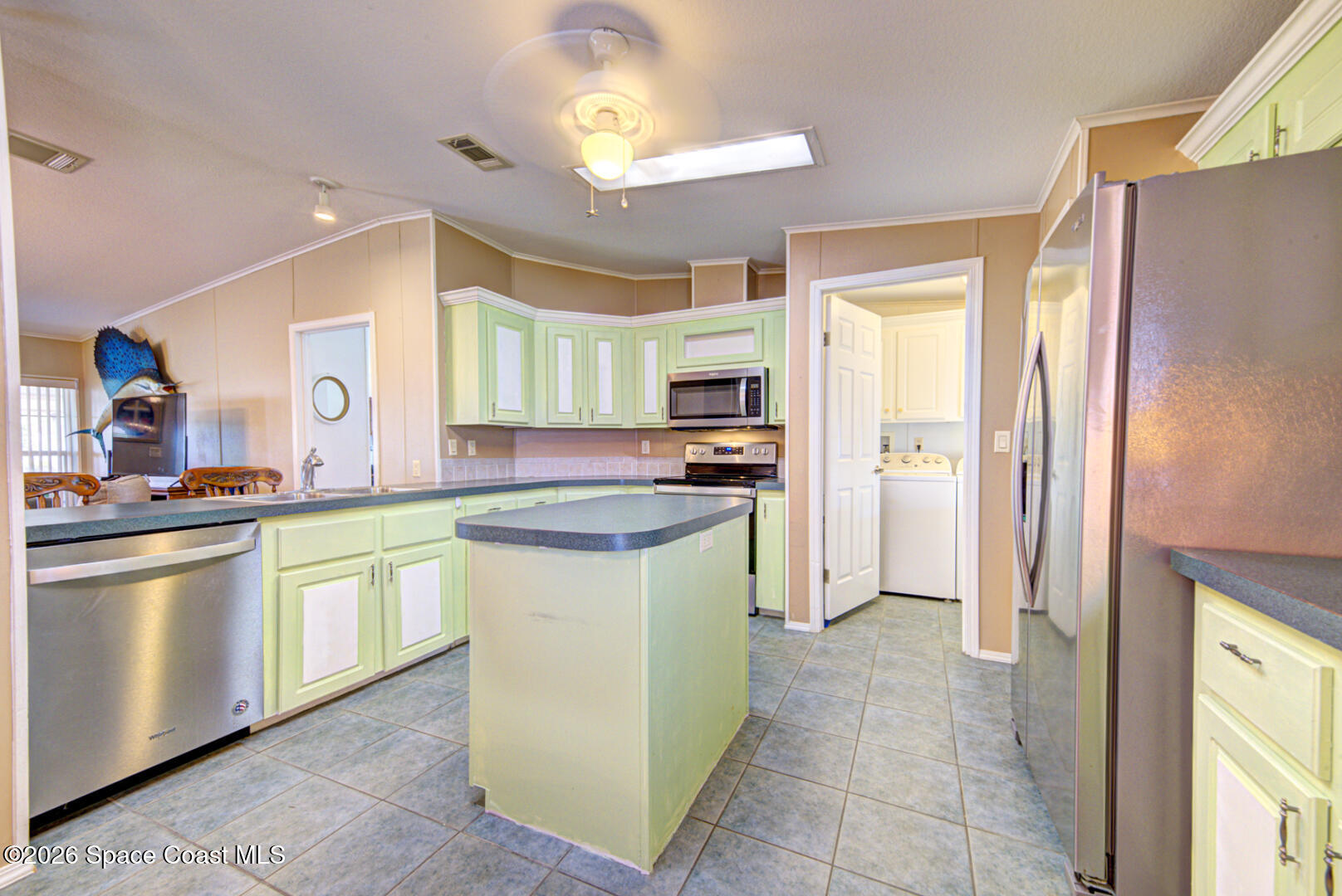 259 Timber Run Way Cocoa, FL 32926 - Photo 8 of 50 5 kitchen with stainless appliances
