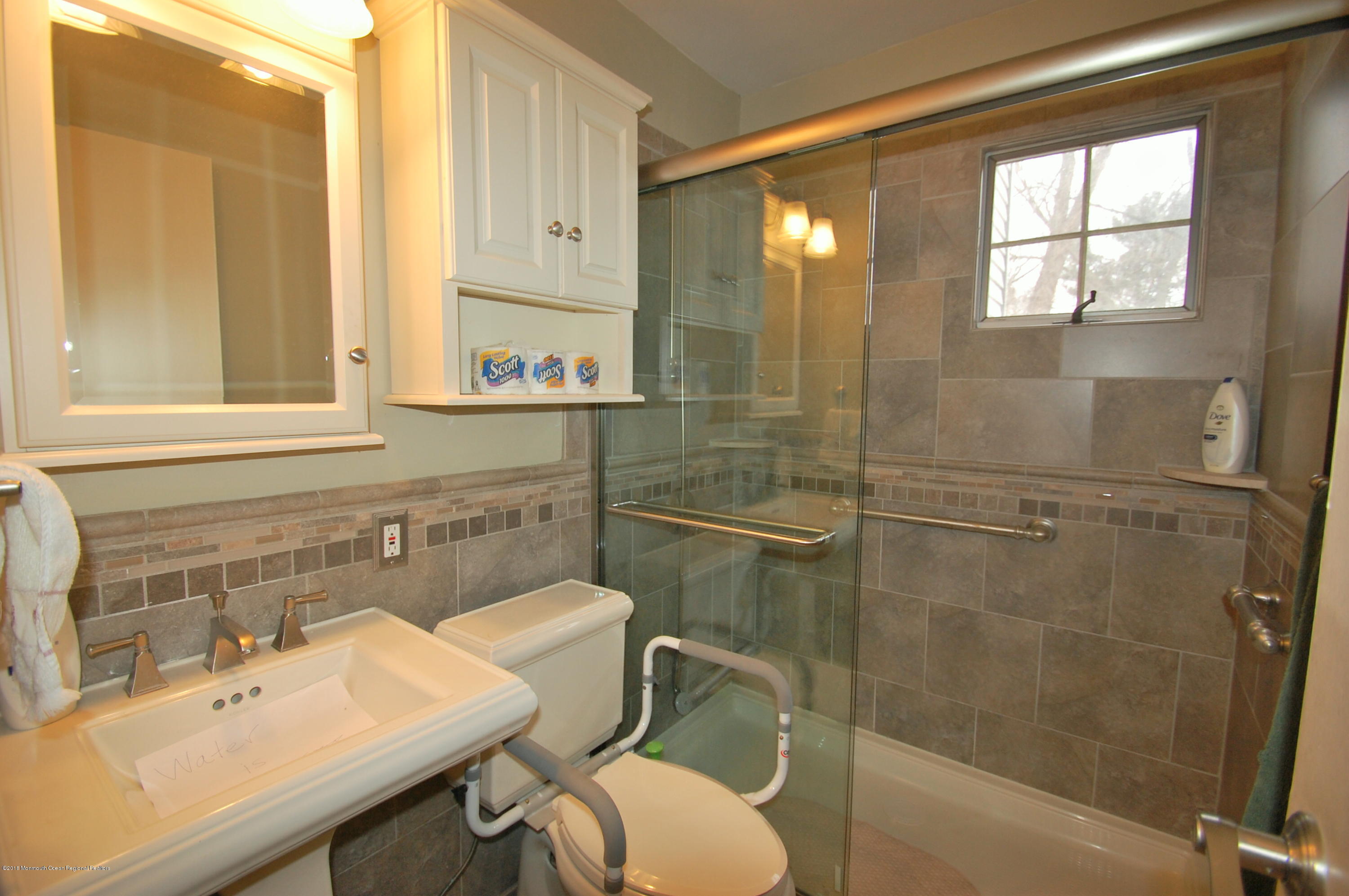 2 Farmdale Road Hazlet, NJ 07730 - Photo 3 of 21 CSC_0037