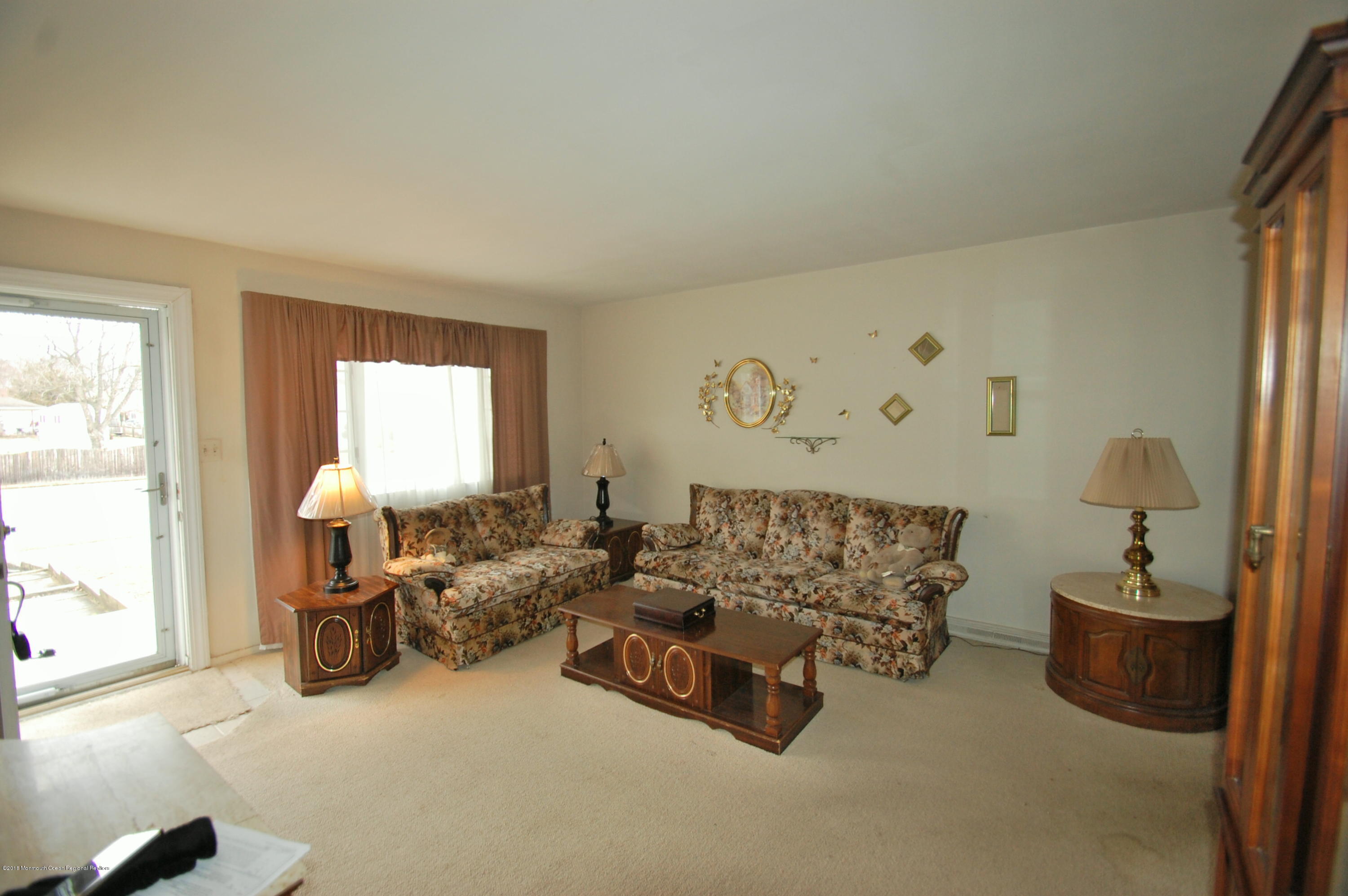 2 Farmdale Road Hazlet, NJ 07730 - Photo 6 of 21 CSC_0009