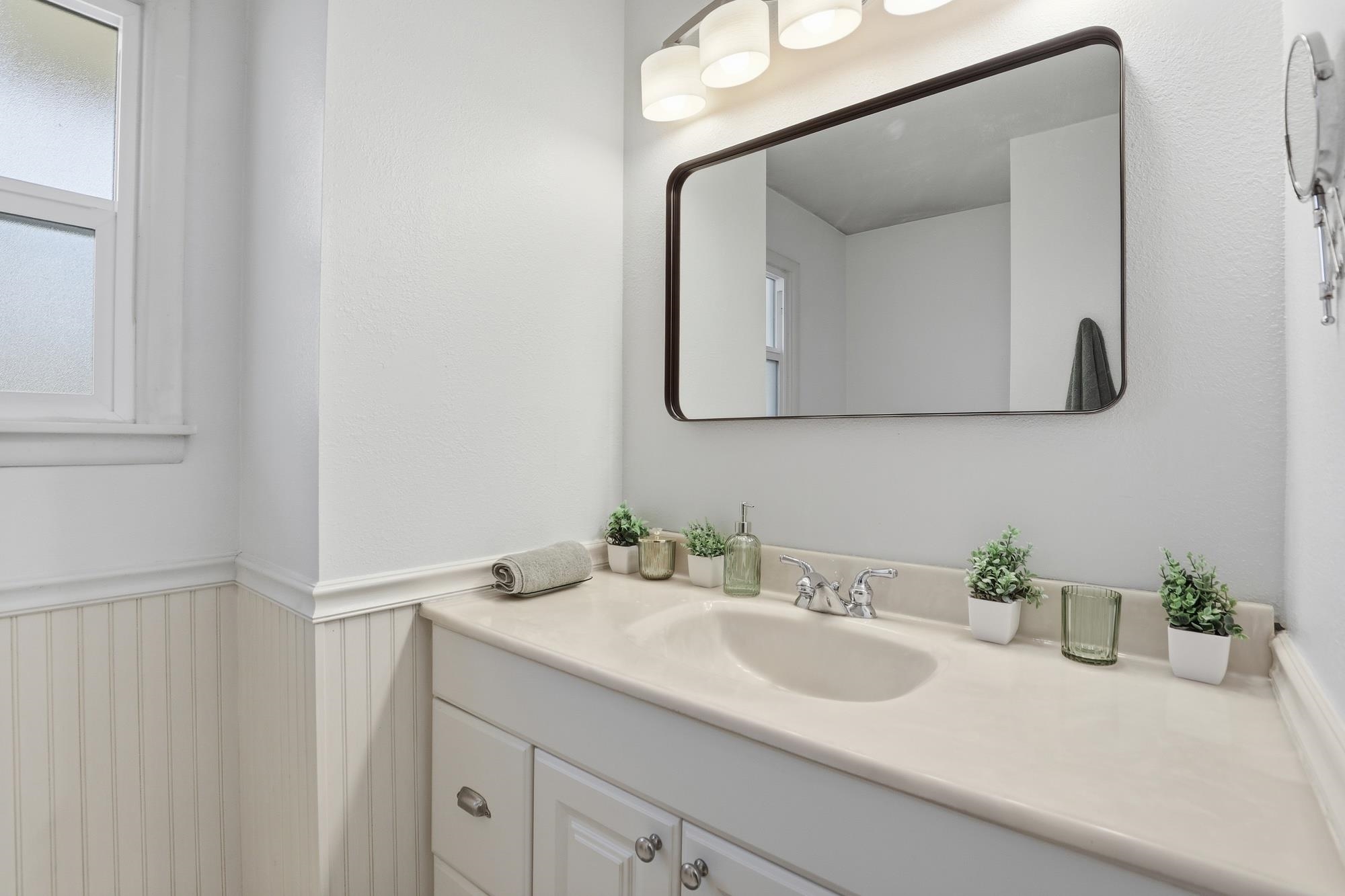 4511 North Rustle Street Spokane, WA 99205 - Photo 12 of 36