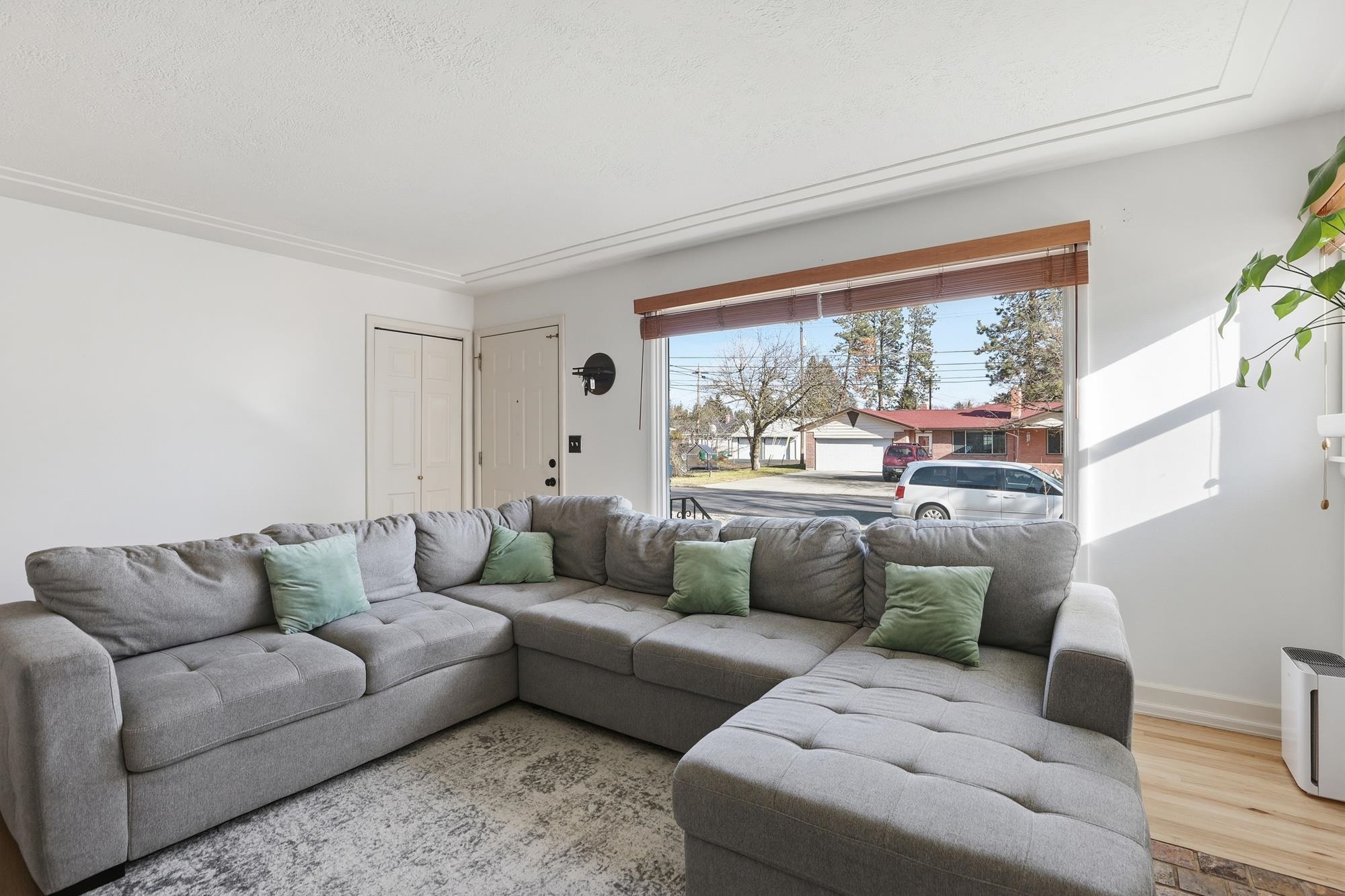 4511 North Rustle Street Spokane, WA 99205 - Photo 6 of 36