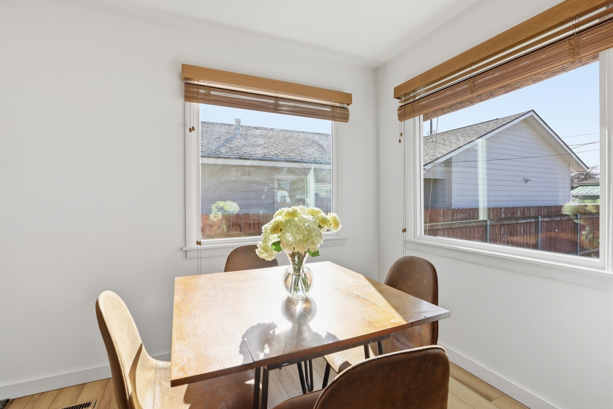 4511 North Rustle Street Spokane, WA 99205 - Photo 7 of 36