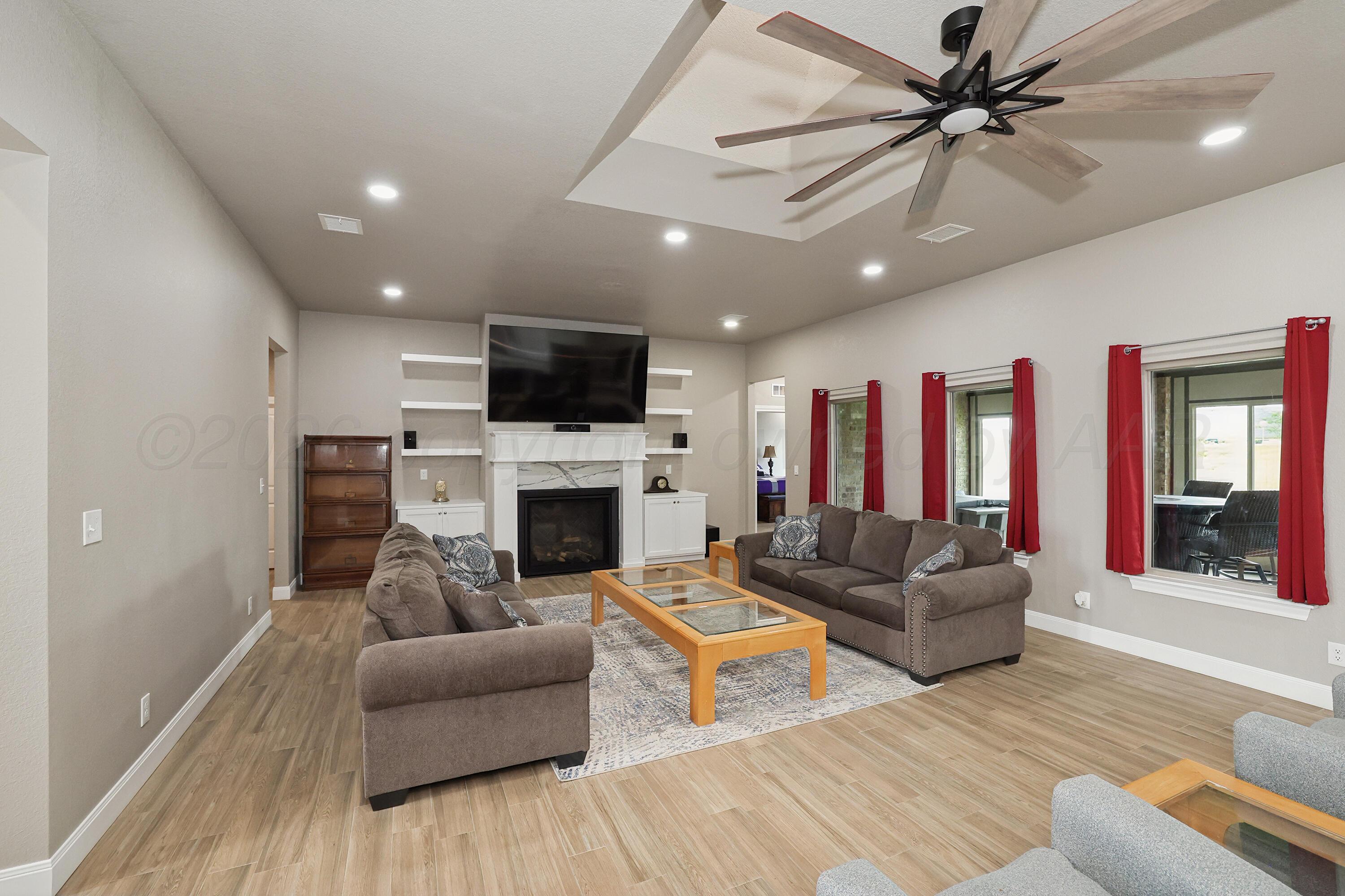 13466 Antenor Road Amarillo, TX 79124 - Photo 7 of 48 5-Living Area