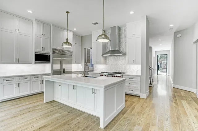 $2,559,000 | 3906 Marquette Street, West University Place, TX 77005