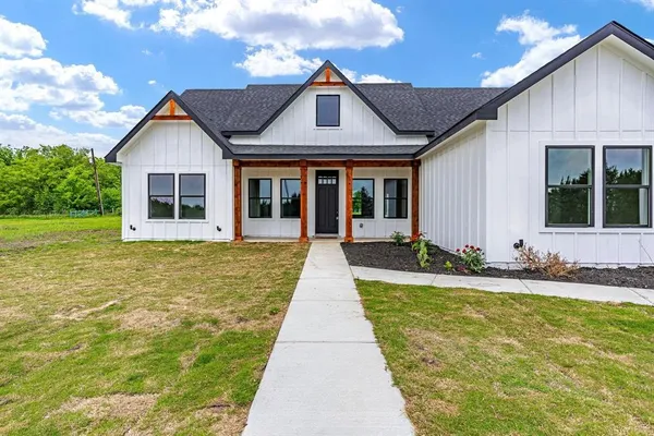 $4,000 | 3756 Interstate 30 Frontage Road, Greenville, TX 75402