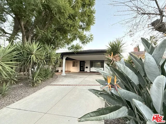 $4,700 | 23744 Hartland Street, West Hills, CA 91307