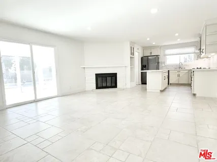 $4,700 | 23744 Hartland Street, West Hills, CA 91307