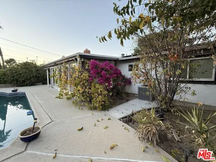 $4,700 | 23744 Hartland Street, West Hills, CA 91307