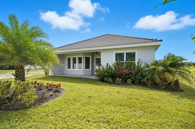 $589,000 | 14 Del Palma Drive, Palm Coast, FL 32137