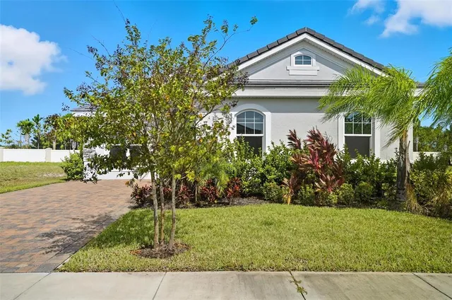$589,000 | 14 Del Palma Drive, Palm Coast, FL 32137