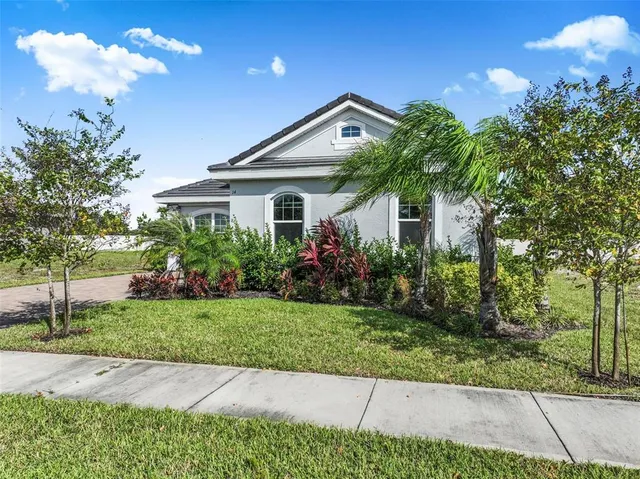 $589,000 | 14 Del Palma Drive, Palm Coast, FL 32137
