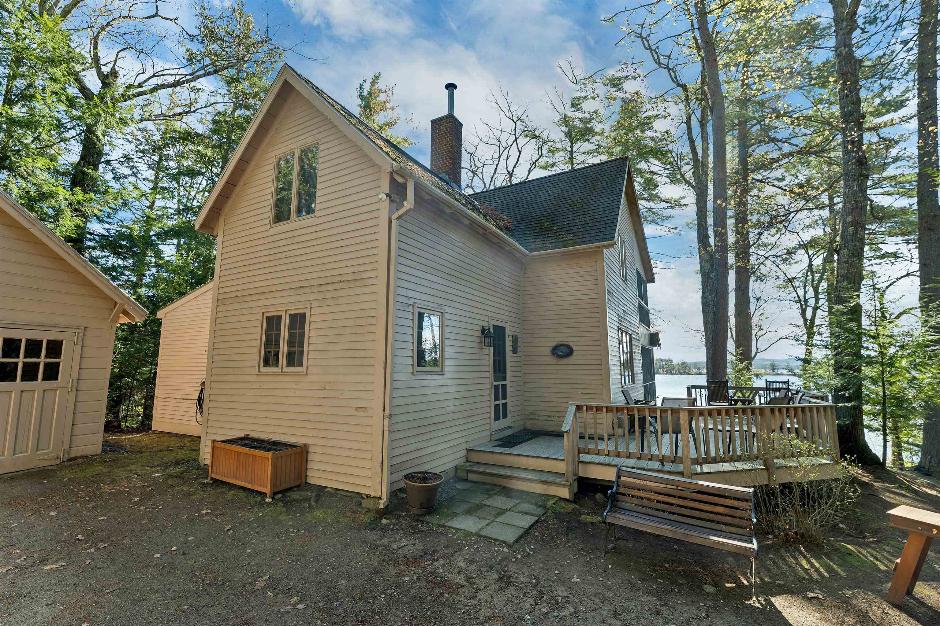 43 Howard Road Holderness, NH 03245 - Photo 3 of 58