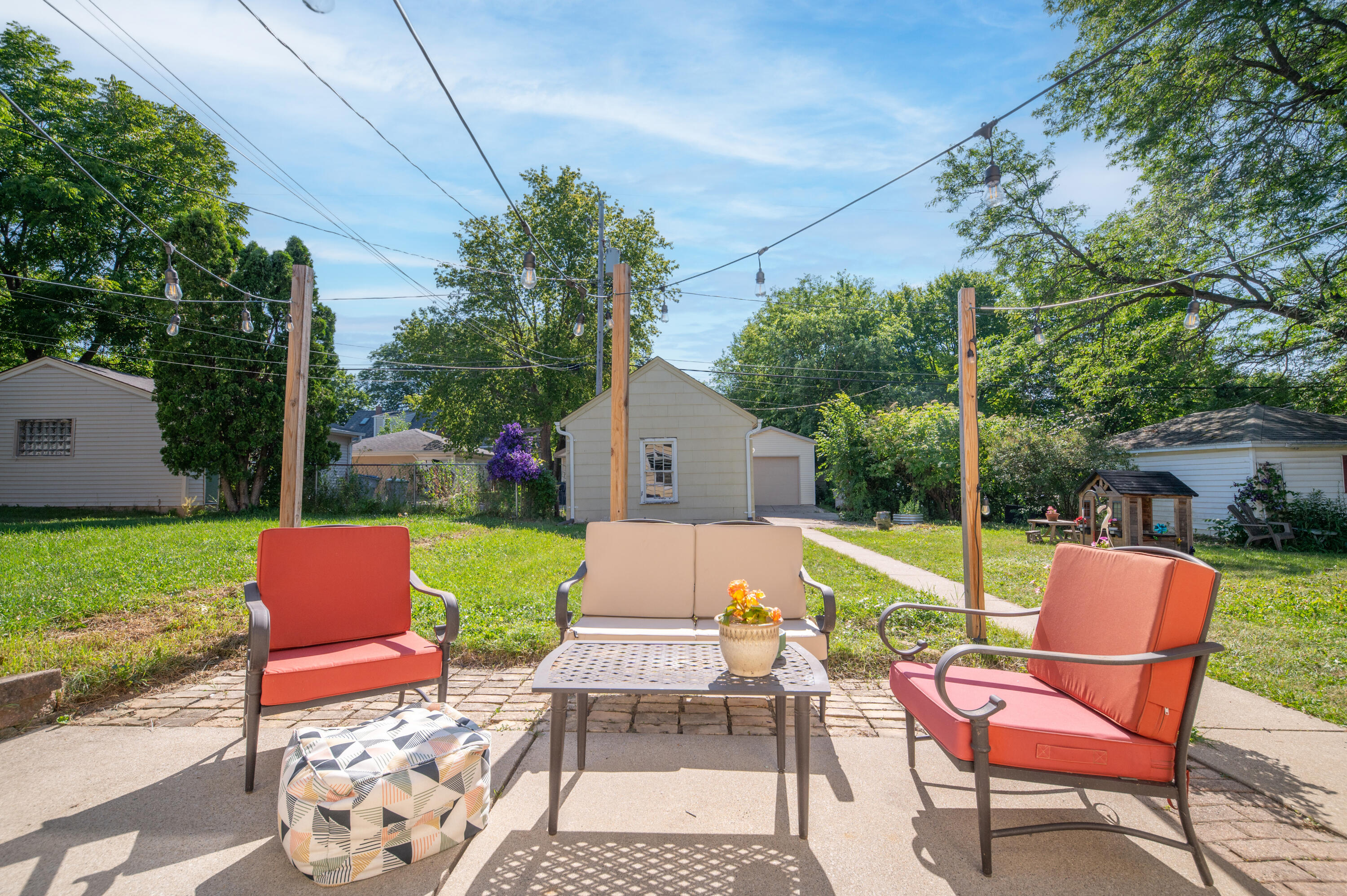 3222 North 82nd Street Milwaukee, WI 53222 - Photo 26 of 26 EUP_6119-Edit
