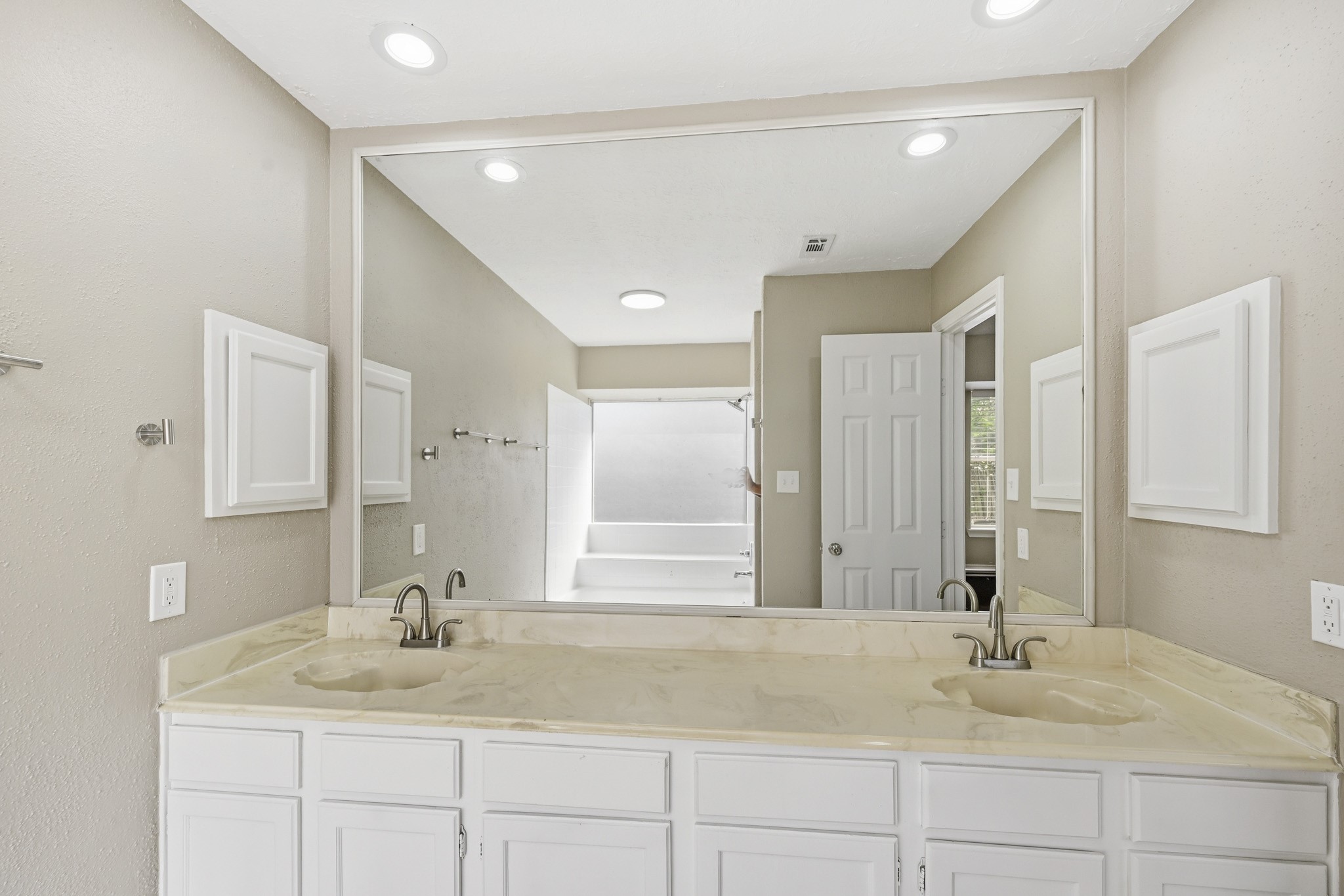 5202 Roserock Lane Spring, TX 77379 - Photo 15 of 17