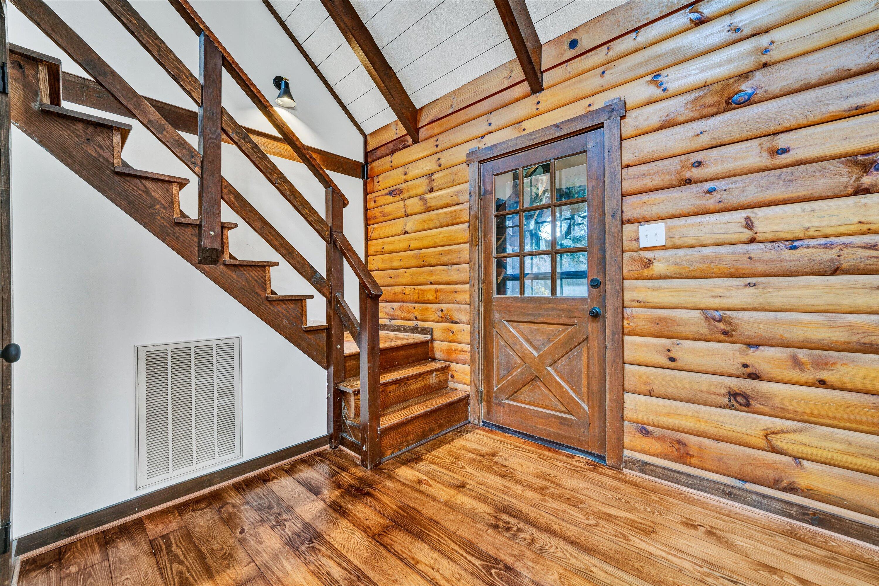 2512 Wildwood Road Salem, VA 24153 - Photo 4 of 46 04-DSC00022