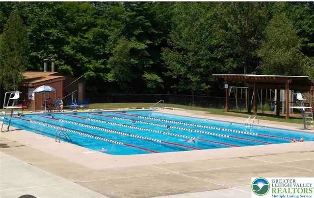 $2,500 | 199 North Northgate Road, Lake Ariel, PA 18436