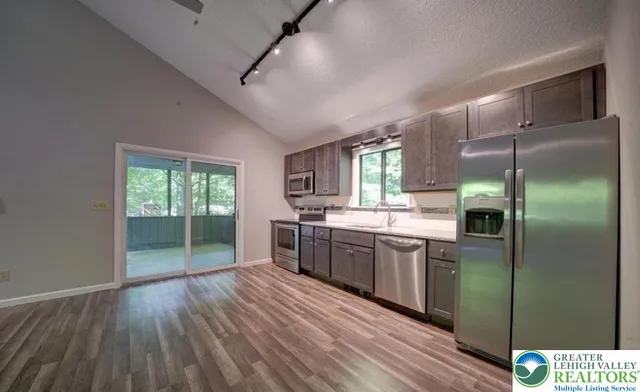 $2,500 | 199 North Northgate Road, Lake Ariel, PA 18436