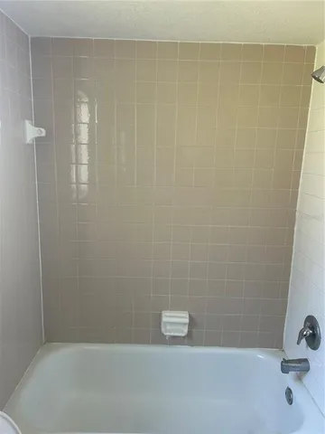 $2,300 | 2341 Bayswater Court, Orlando, FL 32837